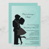 かわいいキスをする妊婦さんがラブベビーシャワー 招待状 (正面/裏面)