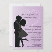 かわいいキスをする妊婦さんがラブベビーシャワー 招待状 (正面)