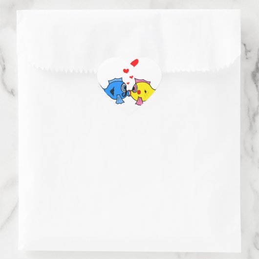 かわいいキスをする魚とハートデザイン ハートシール (バッグ)