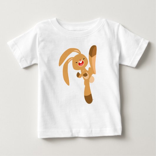 かわいいキックジャンピングカートゥーンラビットベビーTシャツ ベビーTシャツ (正面)