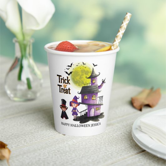 かわいいキッズハロウィーンの衣装パーティー 紙コップ (インサイチュ)