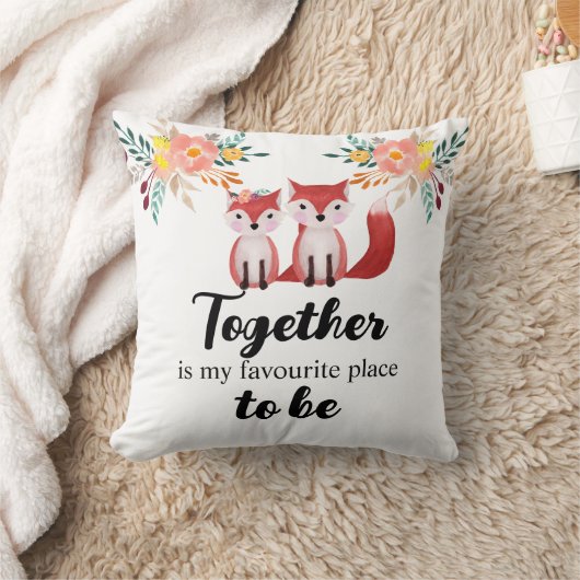 かわいいキツネが一緒に私のお気に入りの場所フローラ クッション (ブランケット)