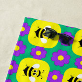 🐝 かわいいキャラクターハチと花の庭の喜び 🌸 ビーチタオル (インサイチュ)
