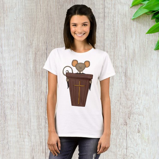 かわいいキリスト教会のネズミのキャラクター Tシャツ