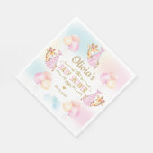 かわいいキリンの女の子の赤ちゃんシャワーピンクの紙ナプキン スタンダードランチョンナプキン (角)