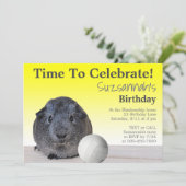 かわいいギニア豚バレーボールカスタム誕生日パーティー 招待状 (スタンド正面)