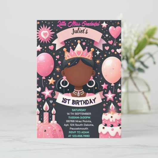 かわいいクイーンリトル恋しく思オネダーフル1歳の誕生日 招待状 (スタンド正面)