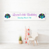 かわいいクジャク緑と紫 横断幕 (インサイチュ)