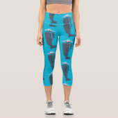 かわいいクジラとセーリングボート漫画イラストレーション カプリレギンス (正面)