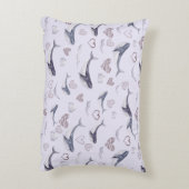 かわいいクジラの子どものパターン,雲とハート アクセントクッション (裏面(縦))