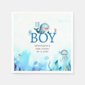 かわいいクジラ海の下に色の男の子の赤ちゃんシャワー スタンダードカクテルナプキン (正面)