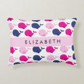 かわいいクジラ、クジラの模様、あなたの名前 アクセントクッション (正面)