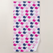 かわいいクジラ、クジラの模様、海獣 ビーチタオル (正面)