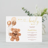 かわいいクマのイラストレーションbearly wait赤ちゃんシャワー 箔招待状 (立ち正面)