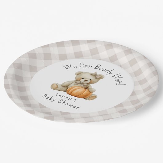 かわいいクマの女の子の赤ちゃんシャワーを待つことができる ペーパープレート (アングル)