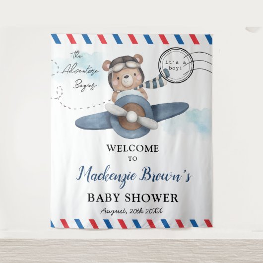 かわいいクマの飛行機アドベンチャー開始 男の子ベイビーシャワー タペストリー (正面)