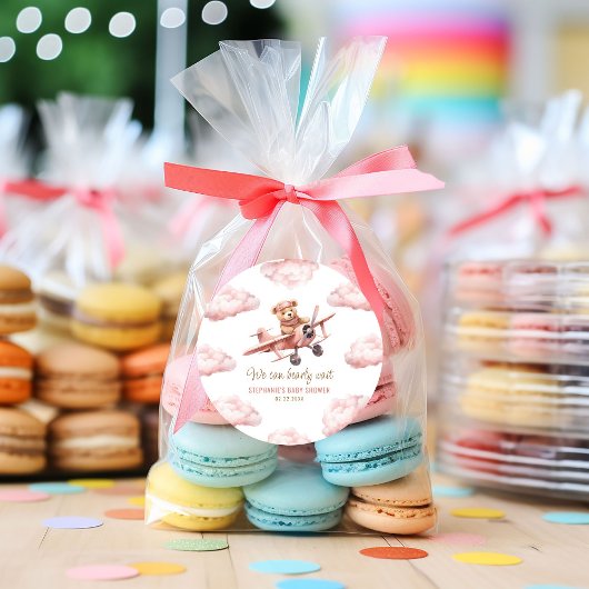 かわいいクマの飛行機ピンクの女の子の赤ちゃんシャワー ラウンドシール