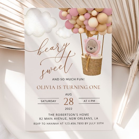 かわいいクマ、ピンク色のバルーン、第1誕生日 招待状