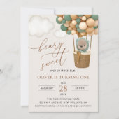 かわいいクマ、緑のバルーン、最初の誕生日 招待状 (正面)