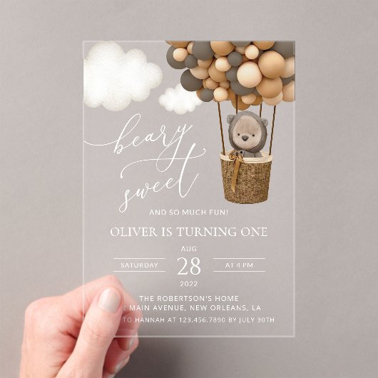 かわいいクマ、茶色のバルーン、最初の誕生日 アクリル招待状 (インサイチュ (ポータブル))