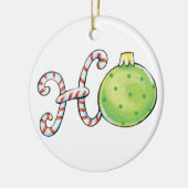 かわいいクリスマスのテキスト、キャンディーケーンの装飾に「Ho」 セラミックオーナメント (左)