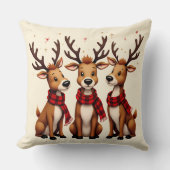 かわいいクリスマスのトナカイのトリオと格子状のスカーフ クッション (正面)