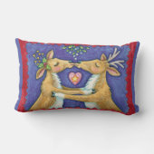 かわいいクリスマスのトナカイ、ミストルトゥのロマンチックなキス ランバークッション (裏面)