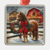 かわいいクリスマスの馬 - 祭りのある農場で メタルオーナメント (正面)