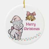 かわいいクリスマスキッテンとサンタ帽　カスタムネーム セラミックオーナメント (裏面)