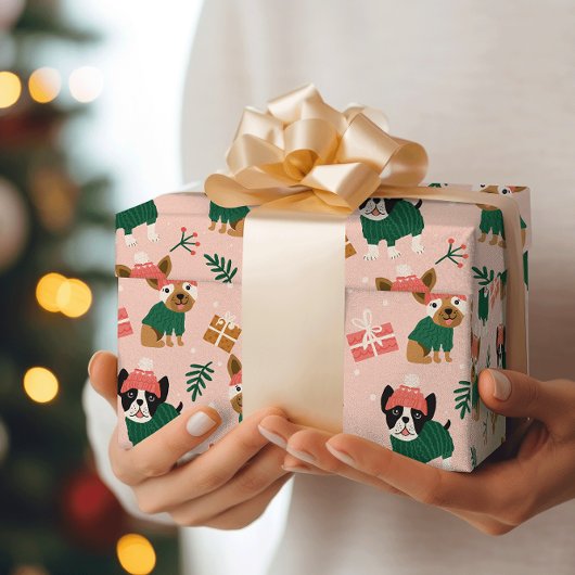 かわいいクリスマスドギーと快適なセーターのピンク ラッピングペーパー