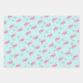 かわいいクリスマスピンクのフラミンゴ柄の水色 ラッピングペーパーシート (正面)