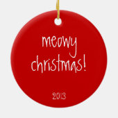 かわいいクリスマス猫、赤の背部、名前入りな名前または年 セラミックオーナメント (裏面)
