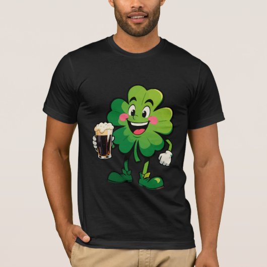 かわいいクローバーが乾杯 Tシャツ (正面)