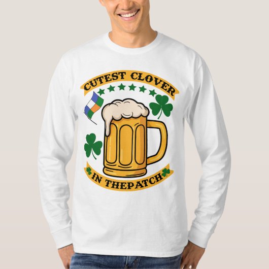 かわいいクローバーのビールマグ St. Patrick's Day デザイン wi Tシャツ (正面)