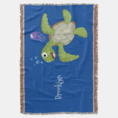 かわいいグリーンウミガメhappy cartoonイラストレーション スローブランケット (正面縦)