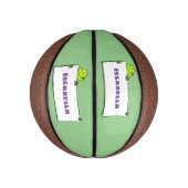 かわいいグリーンカエルのサイン漫画イラストレーション ミニバスケットボール (縦)