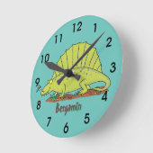 かわいいグリーンディメトロドン漫画イラストレーション ラウンド壁時計 (傾斜)