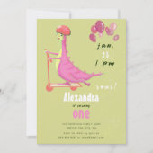 かわいいグリーンピンクダノスクーターガール誕生日 招待状 (正面)