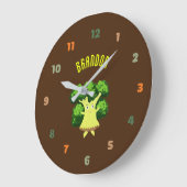 かわいいグリーンブロッコリー ラージ壁時計 (傾斜)