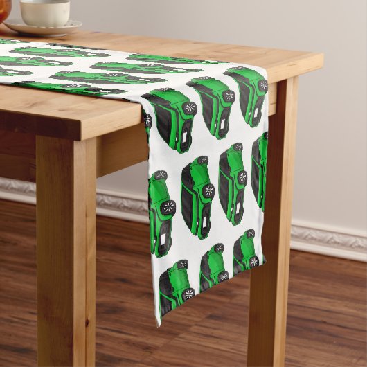 かわいいグリーンマイクロサイズの車 ショートテーブルランナー (インサイチュ)
