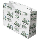 かわいいグリーンリサイクルトラックキッズネーム年齢誕生日 ラージペーパーバッグ (裏面アングル)