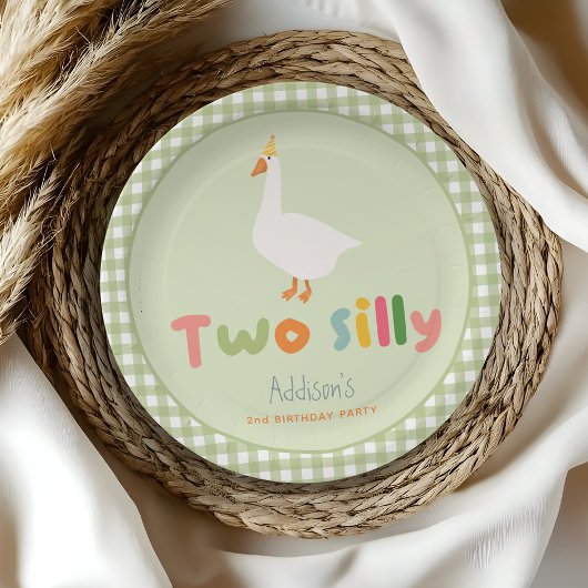 かわいいグリーン間抜けツーガース2回目の誕生日 ペーパープレート