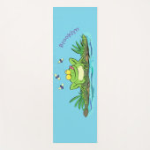 かわいいグリーン飢えたカエル漫画イラストレーション ヨガマット (正面)