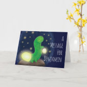 かわいいグリーンhappy glowワーム漫画イラストレーション カード (黄色い花)