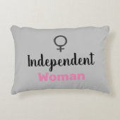 かわいいグレーとピンクの独立女性 アクセントクッション (正面)