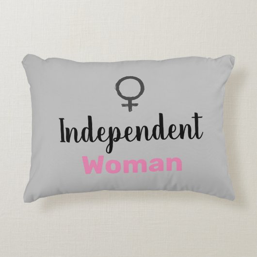 かわいいグレーとピンクの独立女性 アクセントクッション (正面)