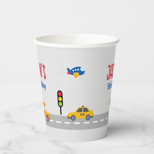 かわいいグレーの都市交通少年の誕生日パーティー 紙コップ (左)