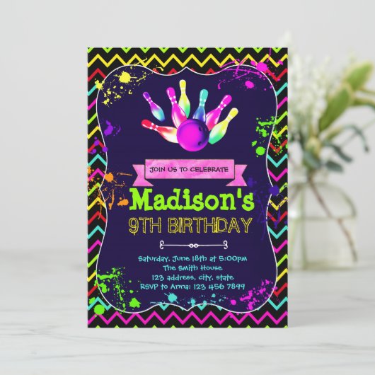 かわいいグローボーリングパーティー誕生日の招待 招待状 (スタンド正面)