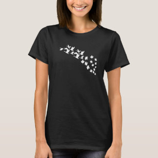 かわいいゲーゼ飛んでいるメープルリーフグースカナダデー Tシャツ
