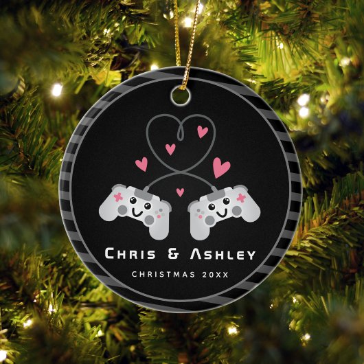 かわいいゲーマーカップルのゲーム機コントローラーの名前 セラミックオーナメント